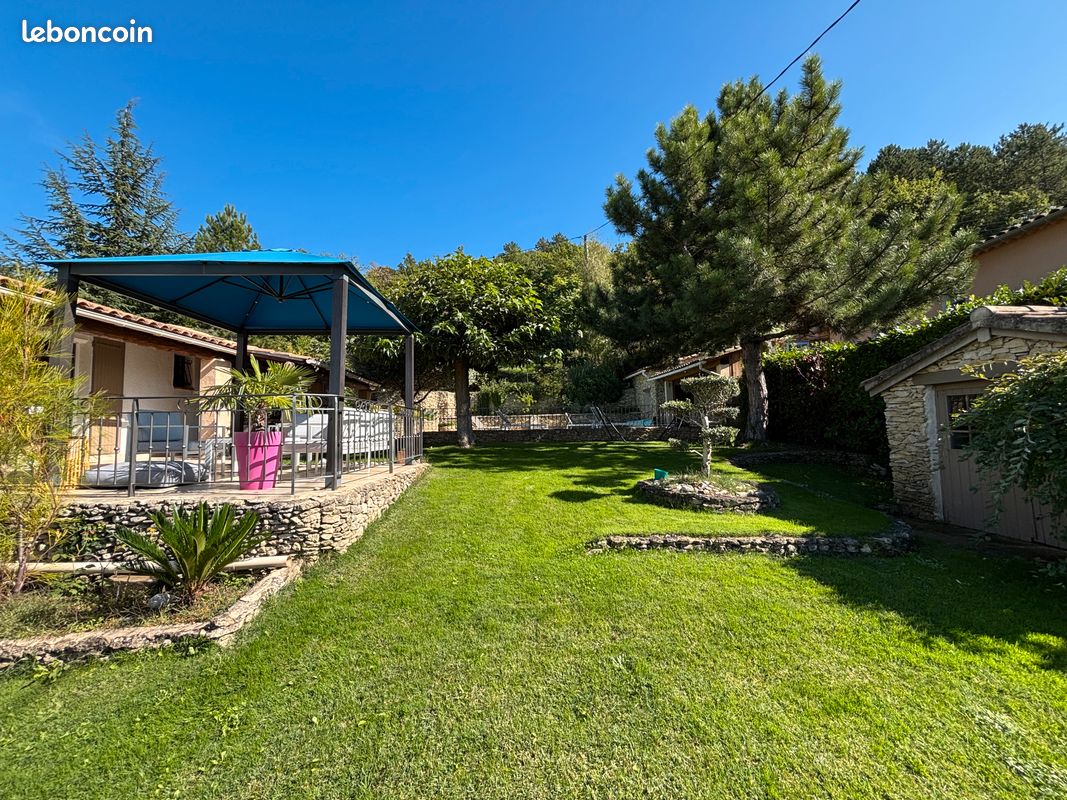 Maison 6 pièces 158 m² · à Malaucène · 158 m² · 590 000 €