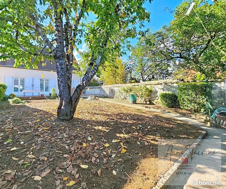 Maison 5 pièces 106 m² · à Le Mérévillois · 106 m² · 240 000 €
