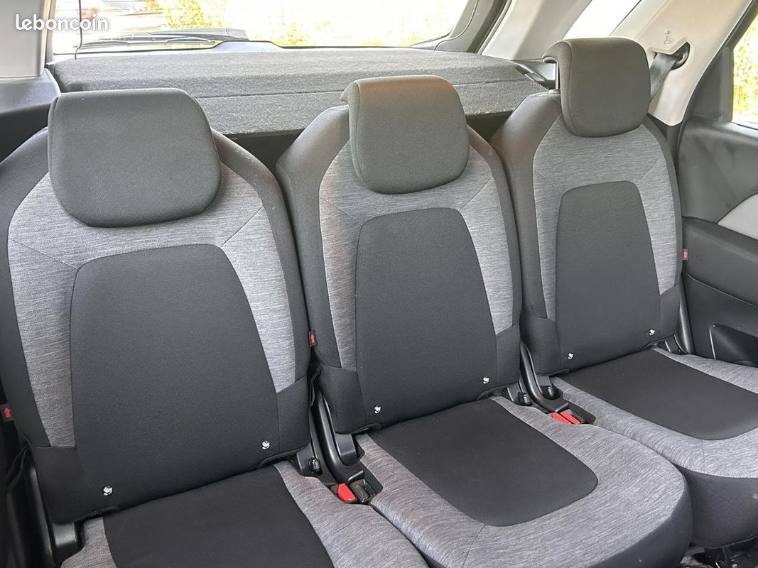 CITROEN C4 SPACETOURER 1.5 BlueHDi 130 Feel avec Caméra, GPS et Carte mains libres (image 15)