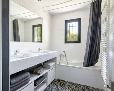 Maison 1 095 000 € - 200 m²