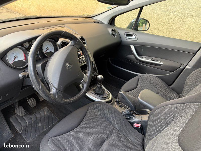Peugeot 308 1,6 hdi 112 Féline BVM6 (image 2)
