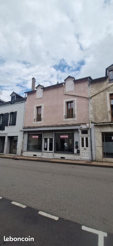 Maison 6 pièces 220 m² · à Bort-les-Orgues · 220 m² · 114 000 €