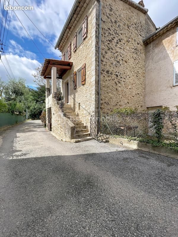 Maison 3 pièces 66 m² · à Roquefort-les-Pins · 66 m² · 400 000 €