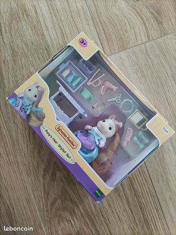Sylvanian Families - Maman Poney Et Kit Coiffure (Pony's Hair Stylist Set)