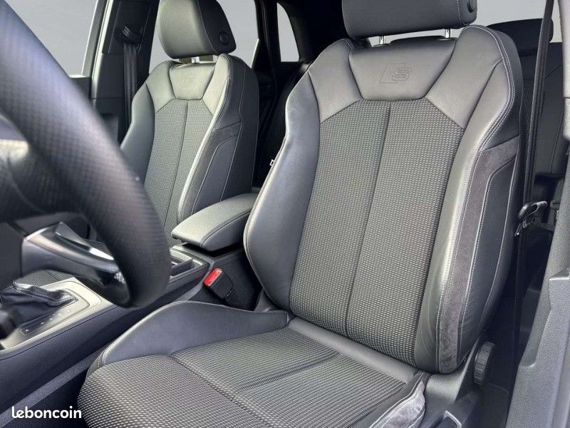 Audi Q3 45 TFSI e S line (image 9)