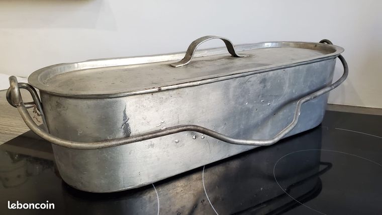 Poissonnière en cuivre 85 cm 18e