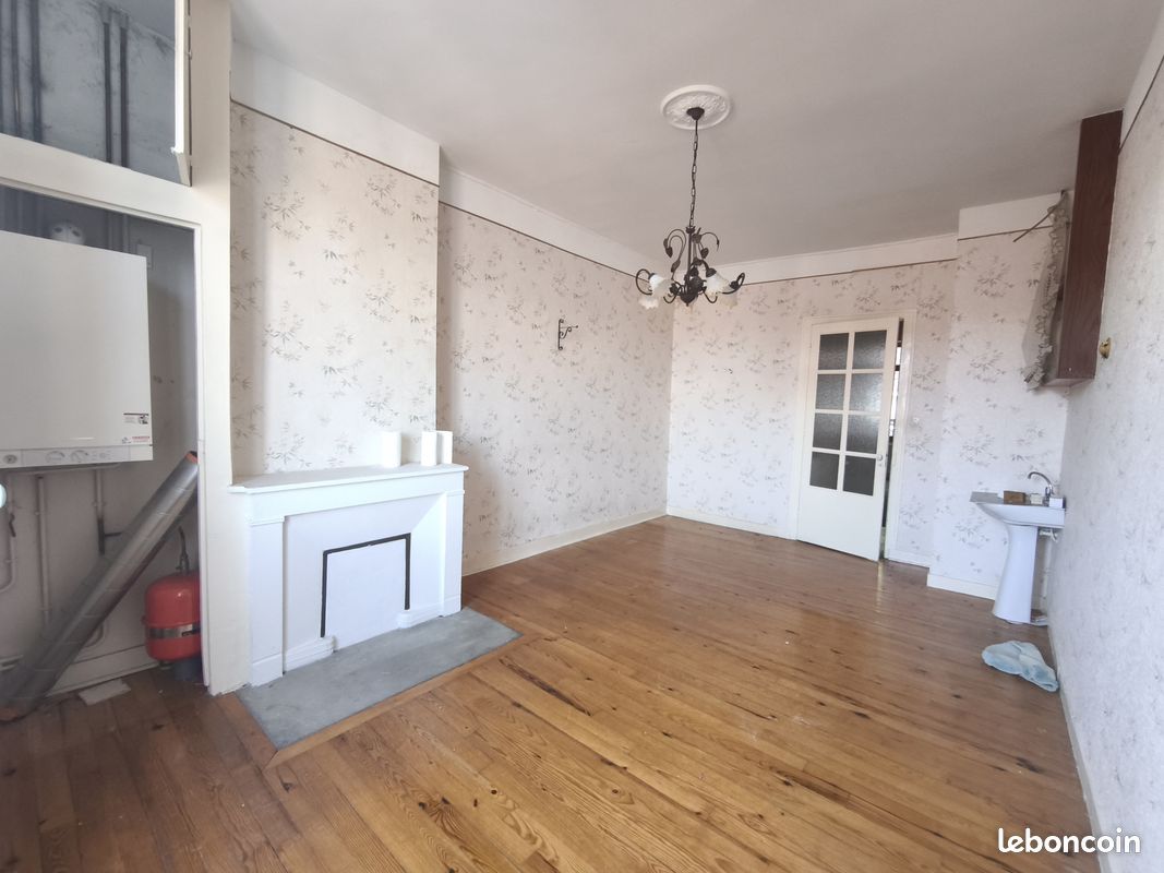 Appartement 3 pièces 76 m² · à Saint-Étienne · 76 m² · 43 000 €