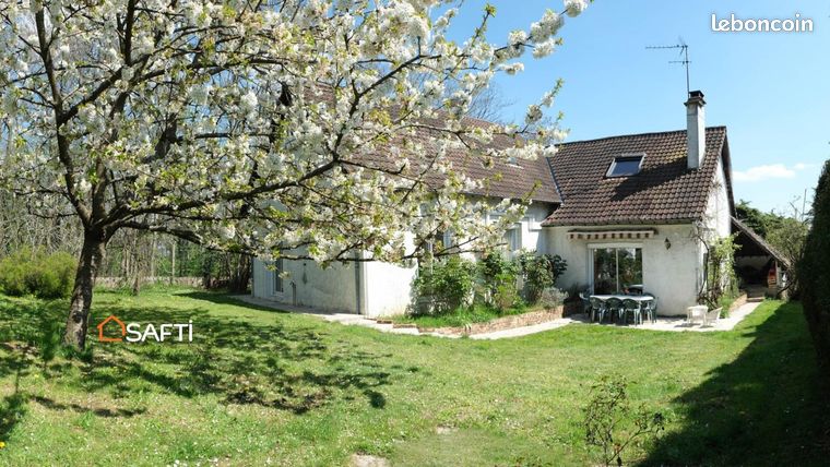 Maison 8 pièces 176 m²