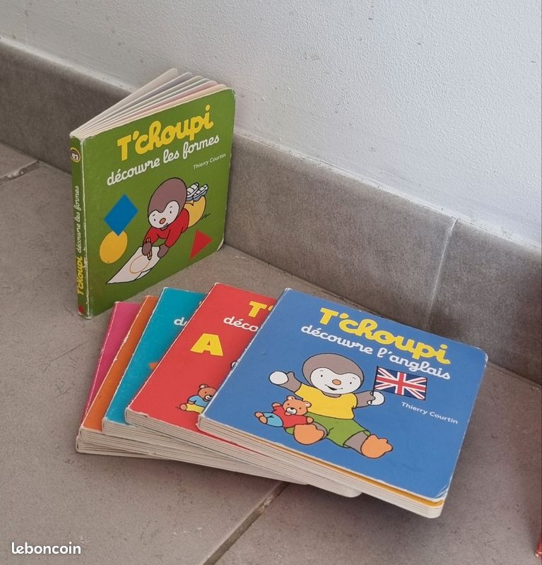 Lot de 19 petits livres Tchoupi Thierry Courtin (image 5)