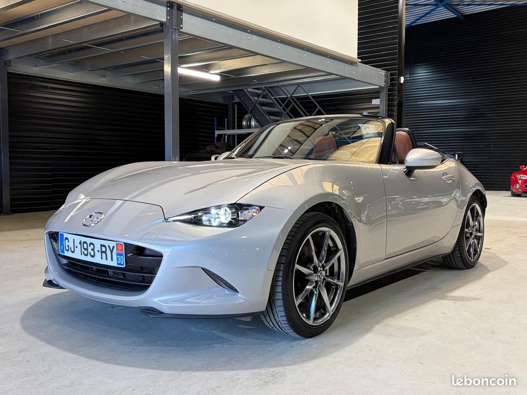 Mazda MX-5 ND ST 2.0 SKYACTIV-G 184 SELECTION - 1ERE MAIN - 2022 - Intérrieur Cognac - Porte bagage - CAMERA - CARPLAY (image 3)