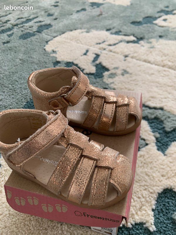 Chaussure sandale bébé fille (image 3)