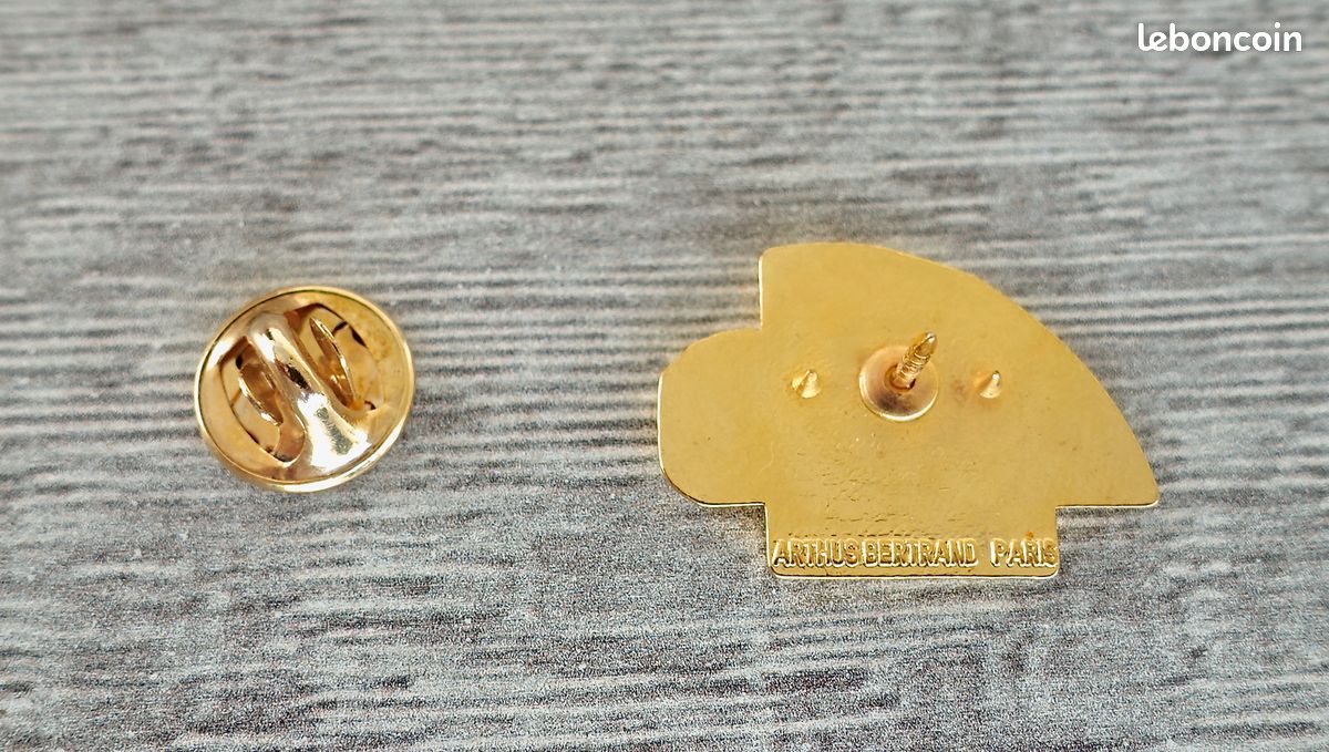 PINS ARTHUS BERTRAND Paris Roland Garros Noeud Rouge