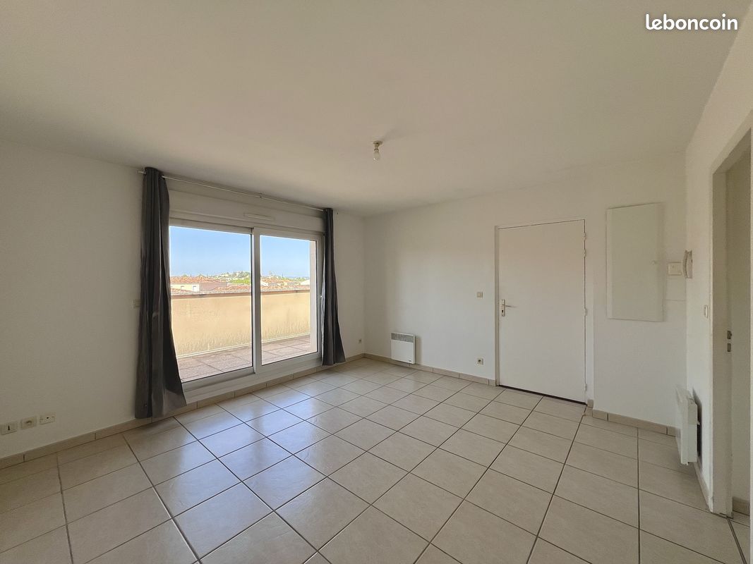 Appartement 2 pièces 51 m² · à Saint-Paul-Trois-Châteaux · 51 m² · 560 €