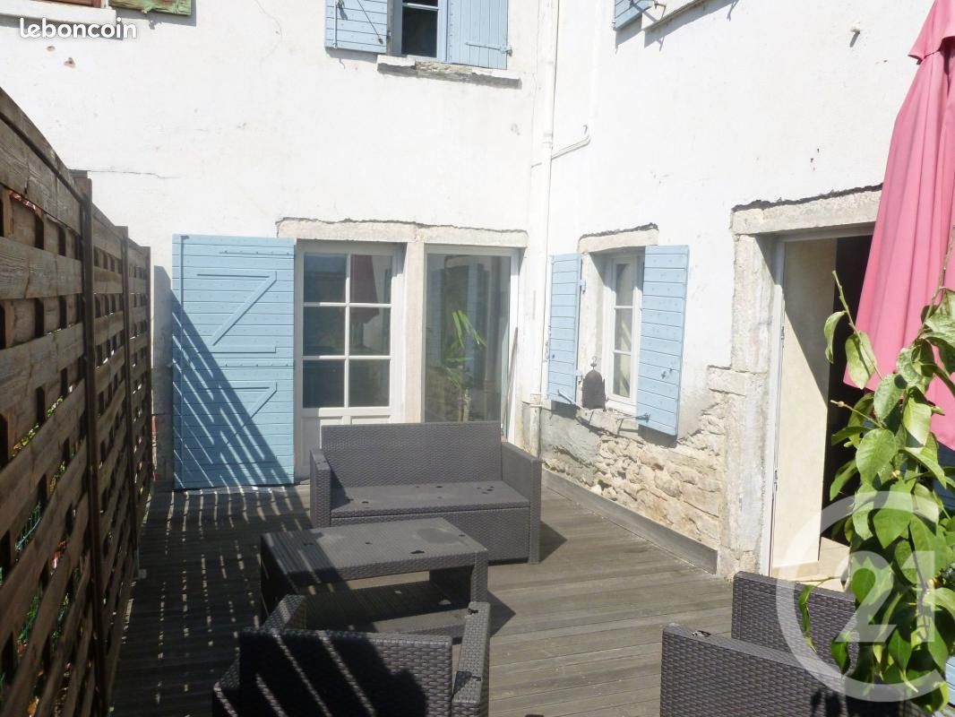 Maison 4 pièces 79 m² · à Trévoux · 79 m² · 205 000 €