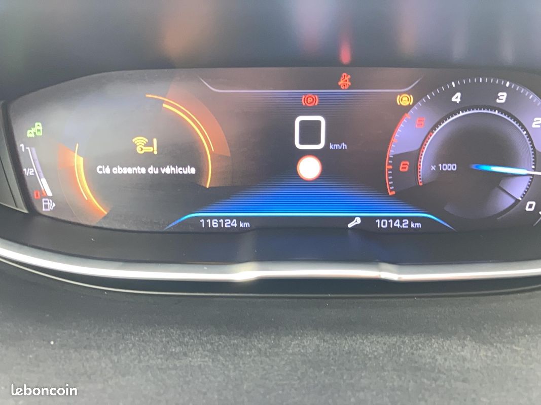 PEUGEOT 3008 BlueHDi 130ch S&S BVM6 Allure (image 18)
