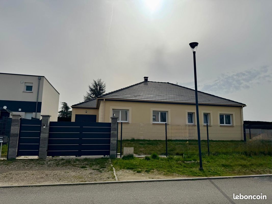 Maison 4 pièces 132 m² · à Corquilleroy · 132 m² · 279 000 €