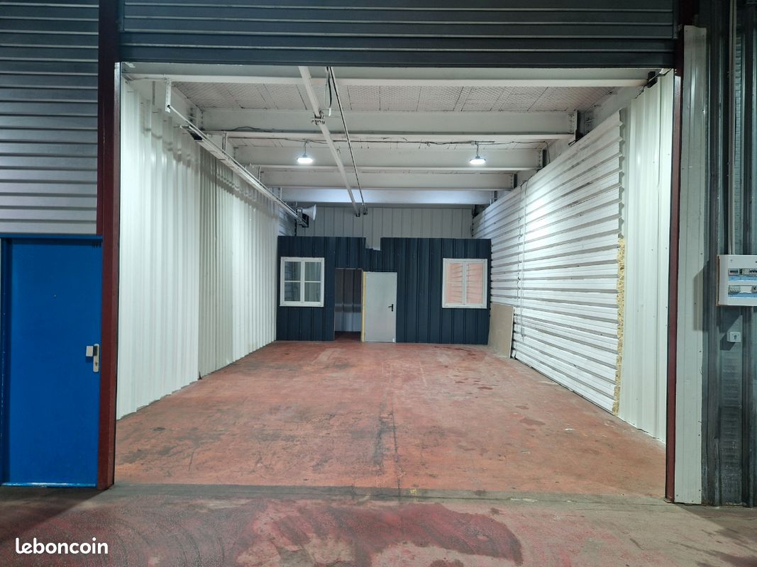 Local commercial 3 pièces 82 m² · à Roubaix · 82 m² · 840 €/mois