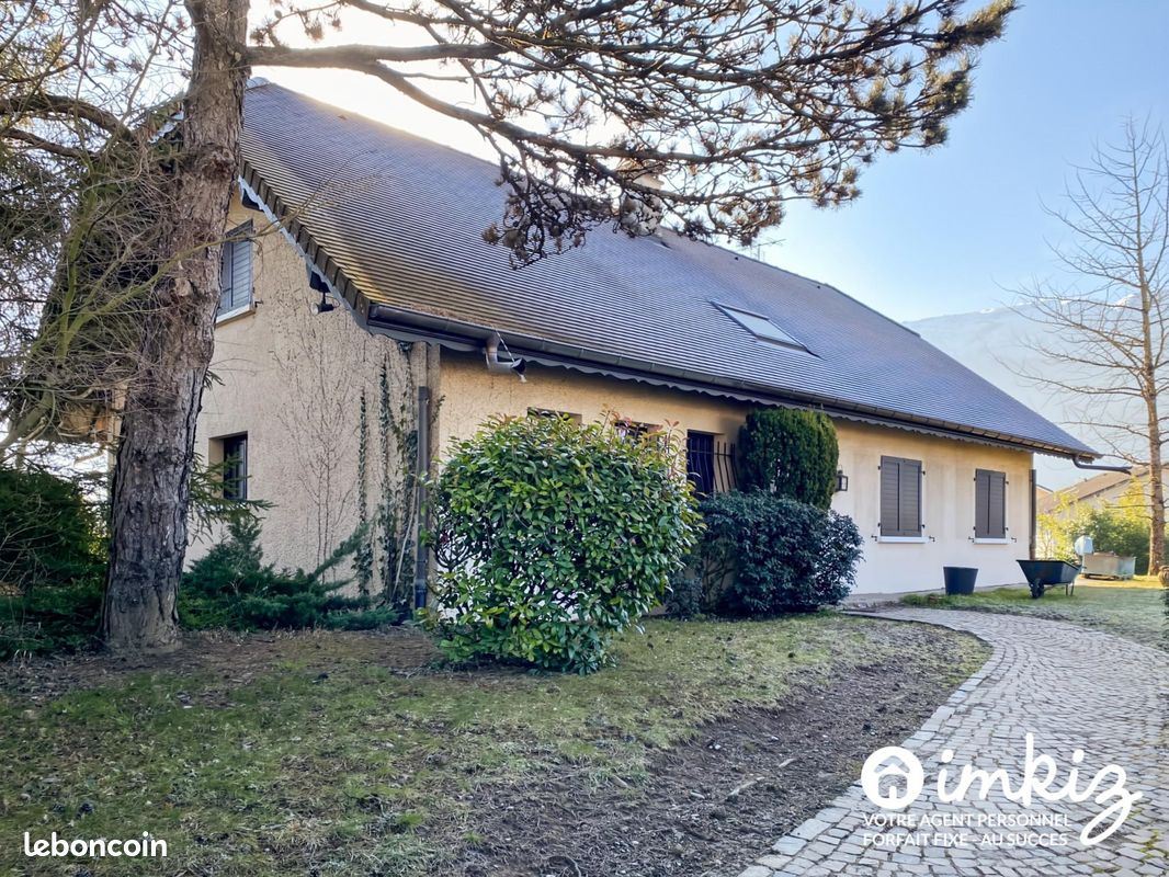 Maison 6 pièces 185 m² · à Marignier · 185 m² · 410 000 €