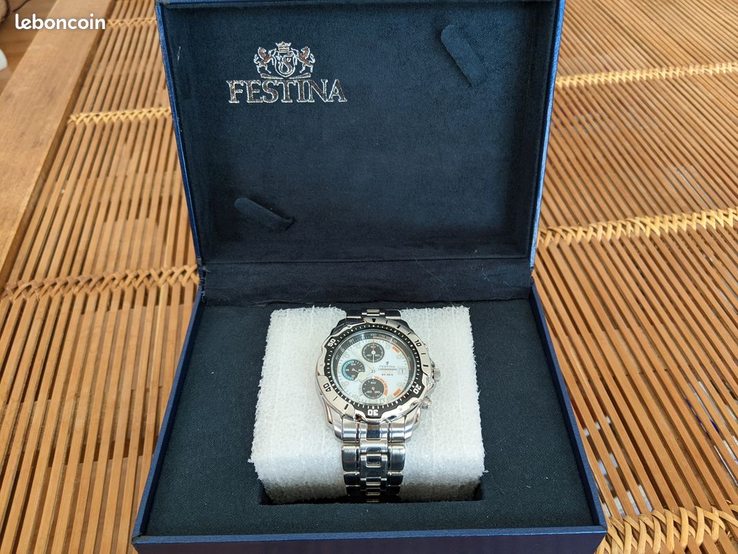 FESTINA Chronographe 1/100° Seconde NEUVE Montres Bijoux - Main Image