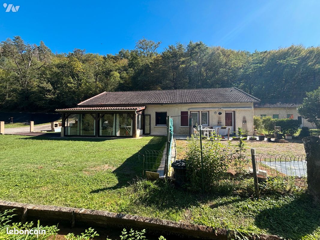 Maison 8 pièces 152 m² · à Carlux · 152 m² · 199 000 €