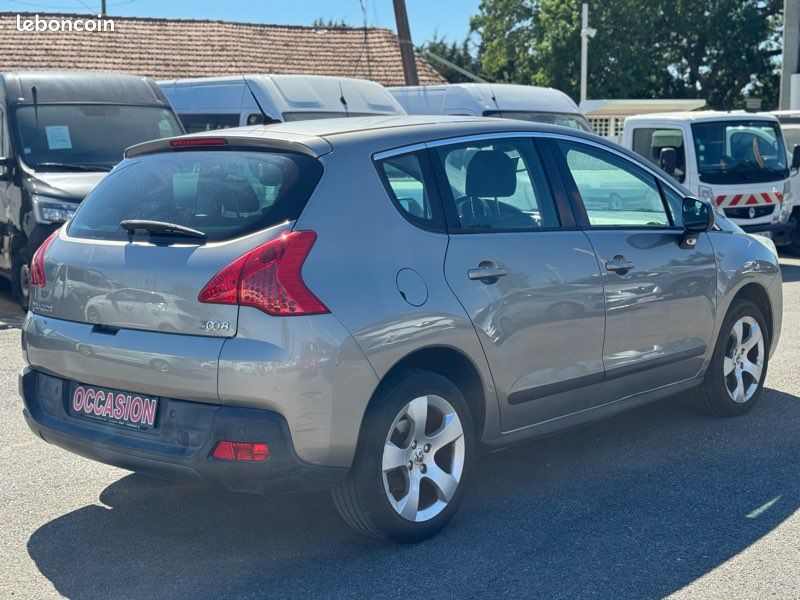 Peugeot 3008 1.6HDI 110ch (image 3)
