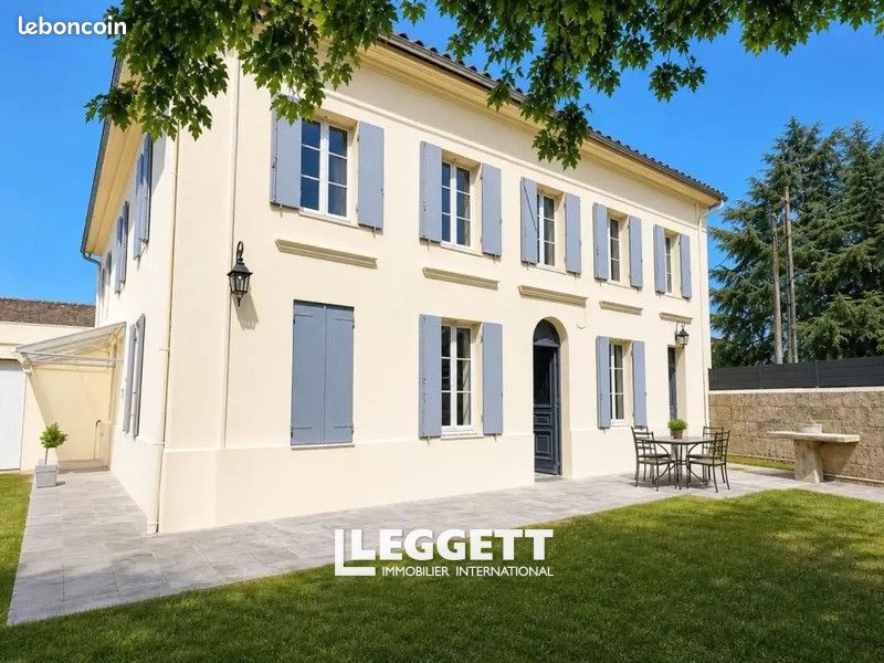 Maison 8 pièces 250 m² · à Puisseguin · 250 m² · 420 000 €