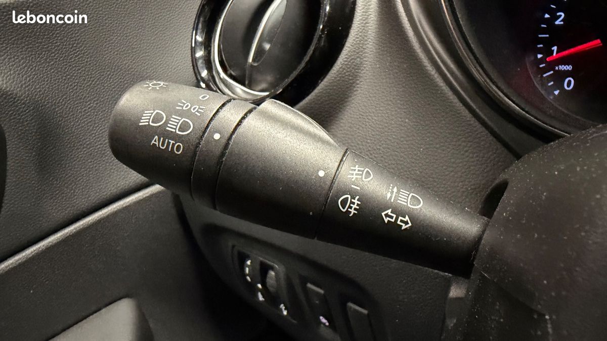 Renault captur 1.5 dci 90 eco energy intens edc bva start-stop (image 20)