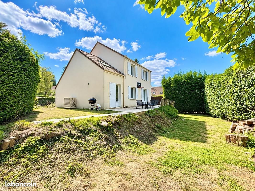 Maison 6 pièces 112 m² · à Saint-Germain-lès-Arpajon · 112 m² · 365 000 €