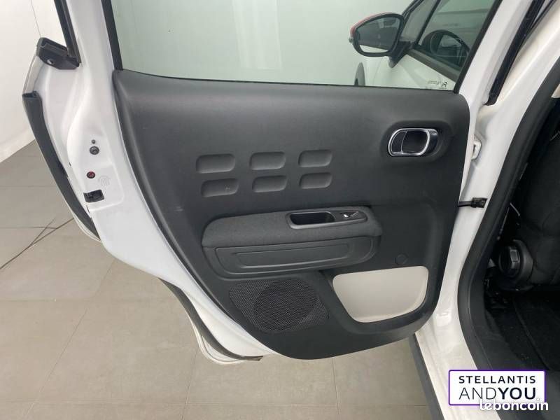 Citroën C3 PureTech 83 S&S BVM5 Shine (image 15)