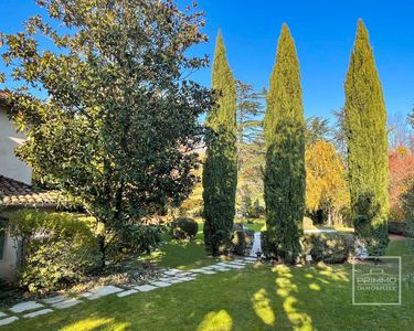 Maison 1 840 000 € - 700 m²