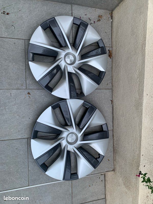 Enjoliveur pour tesla model Y (image 3)