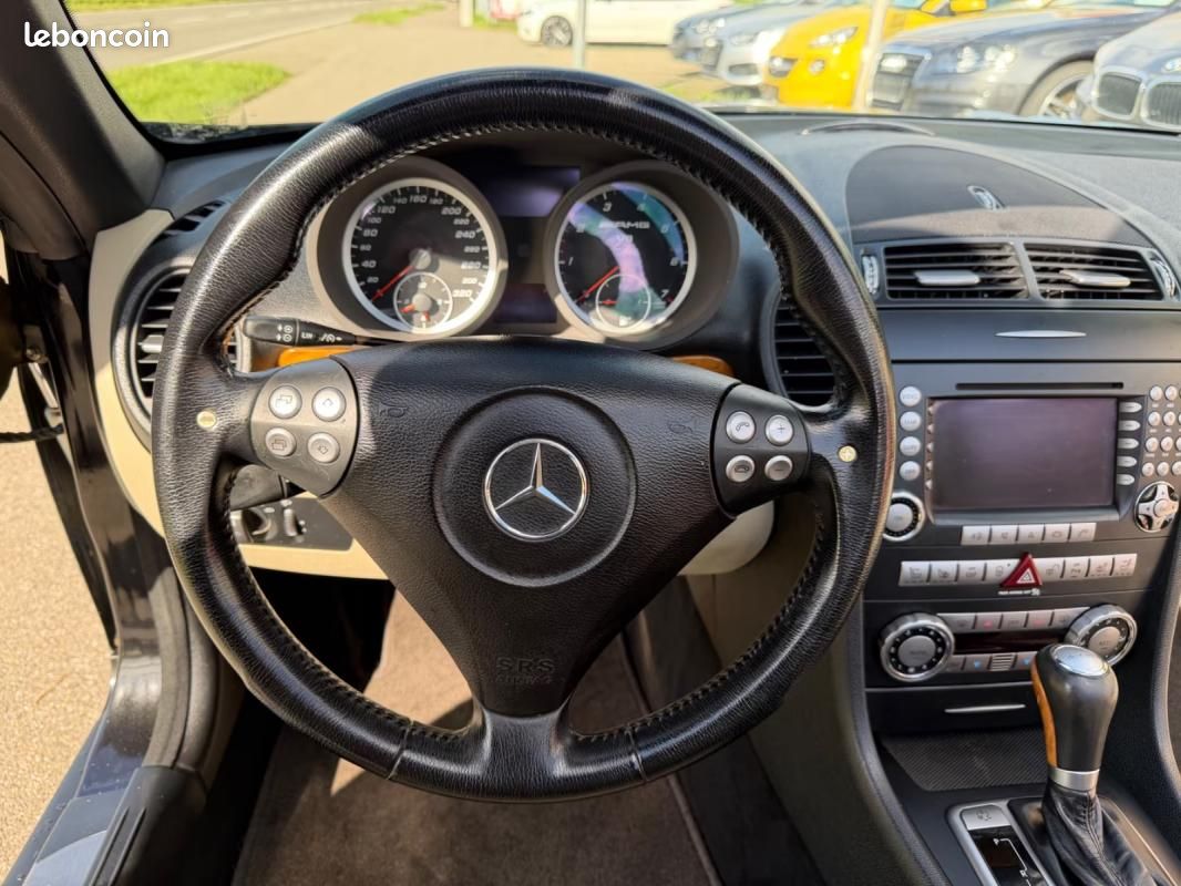 Mercedes SLK 55 AMG Roadster 360ch - 1 ère main Navi Sièges chauffants Pneus été (image 16)