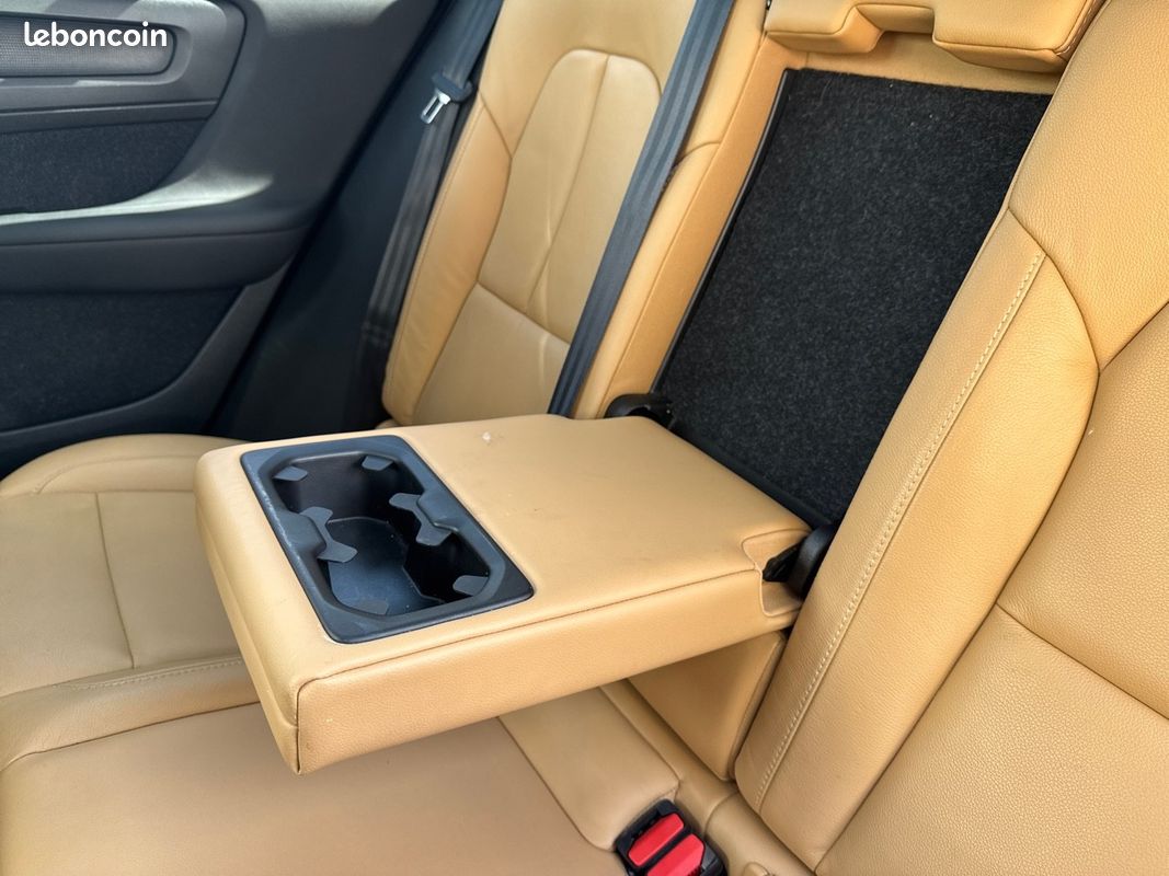 VOLVO XC40 T4 190 ch Geartronic 8 Inscription (image 20)