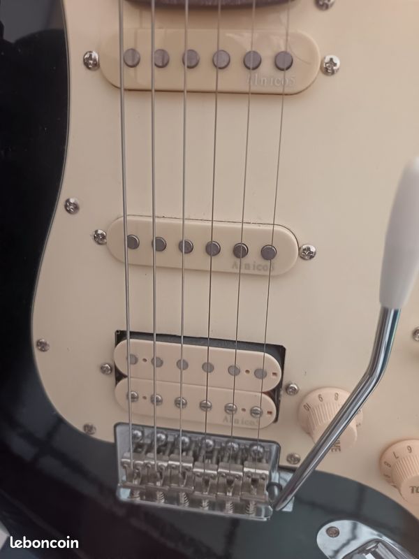Guitare strato caster Prodipe + son case + pied + jack + accordeur neuf (image 4)