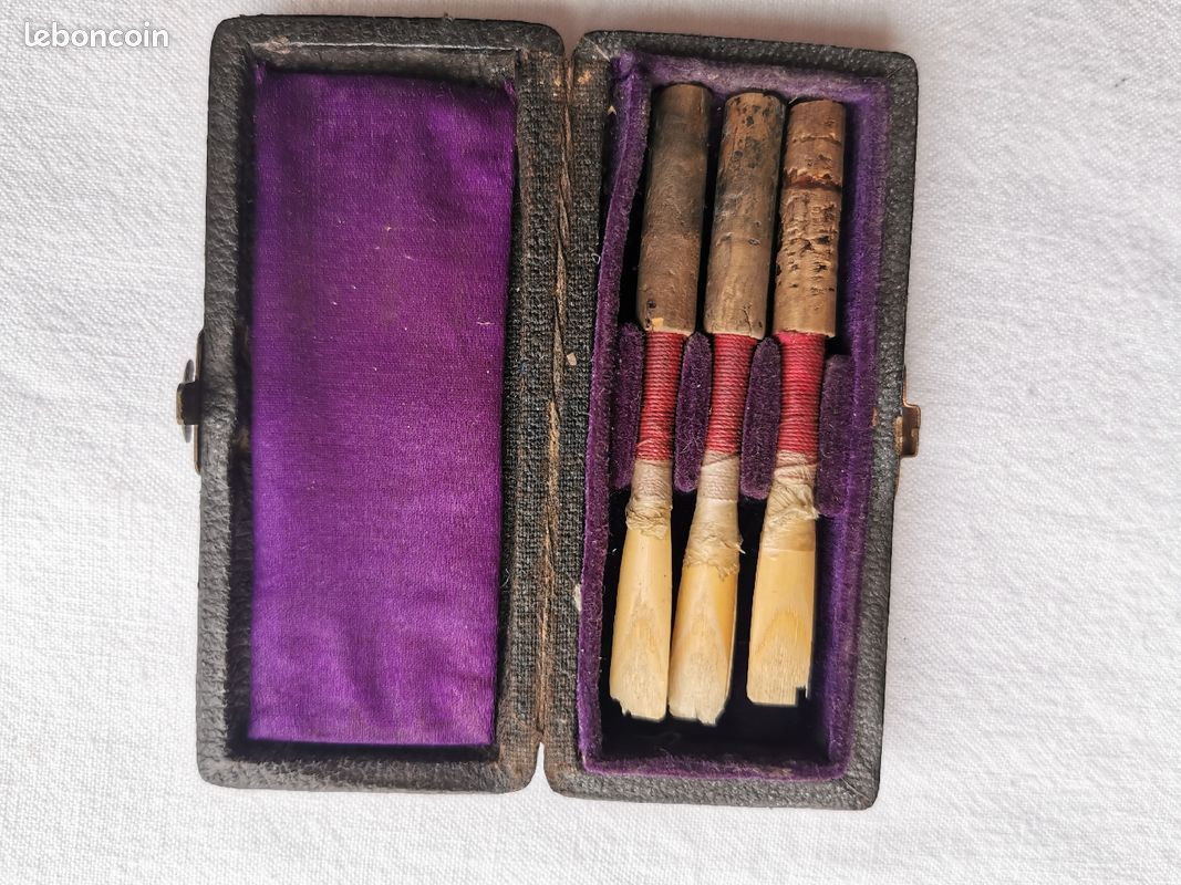 Clarinette ancienne en bois avec malette de transport (image 9)