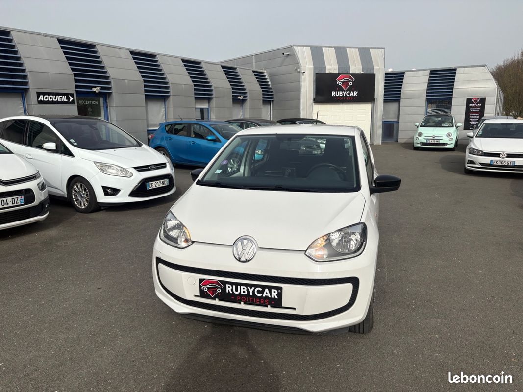 Volkswagen Up 1.0i 12v 60ch PACK CUP 5 PORTES ESSENCE (image 3)