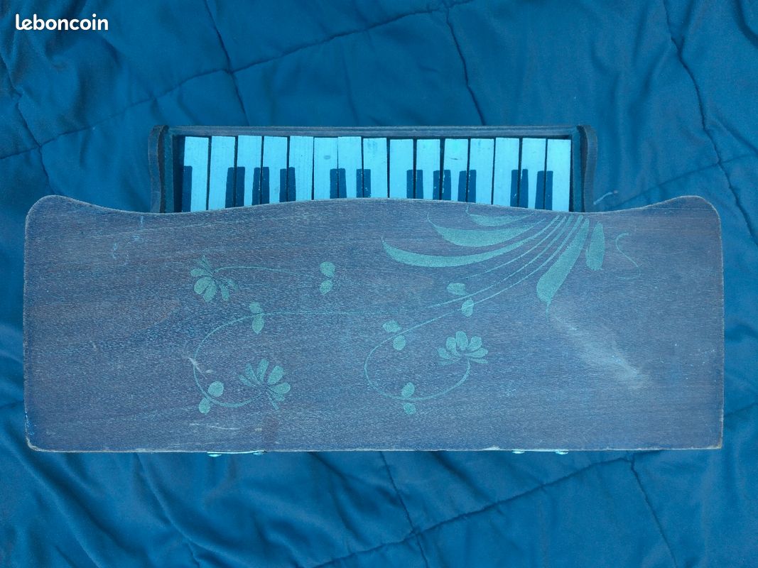 Petit piano artisanal (image 7)