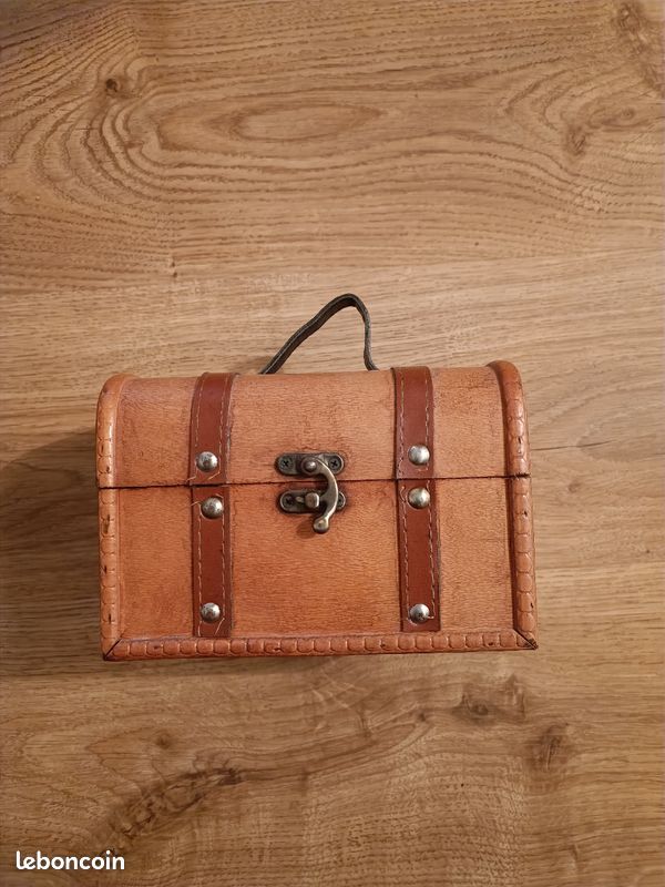 Coffre / boîte à bijoux (image 1)