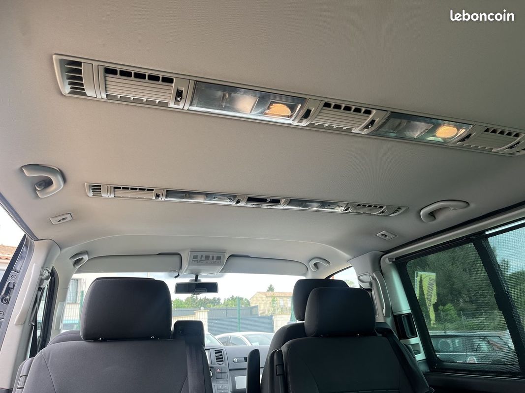 Volkswagen MULTIVAN 2.0 TDI 180CH BLUEMOTION TECHNOLOGY CONFORTLINE (image 8)