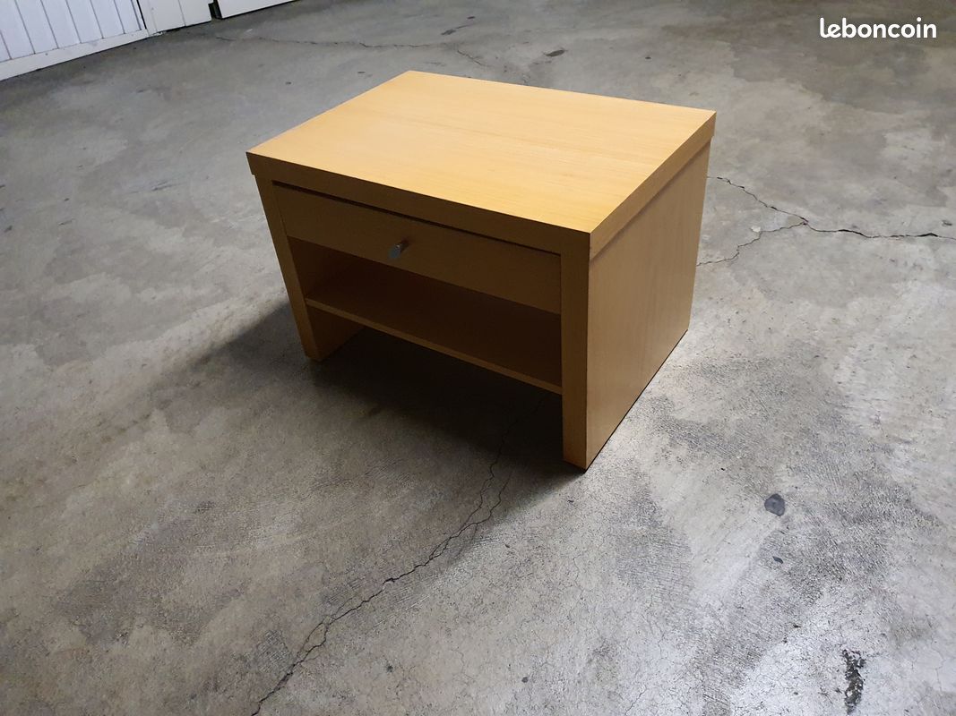 Table de chevet (image 1)