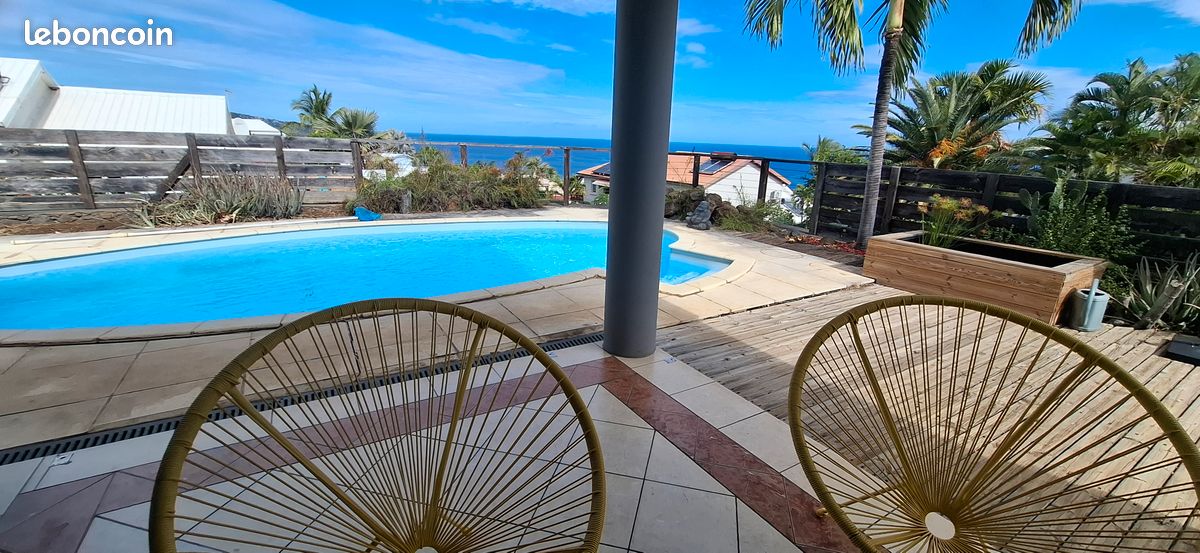 Maison 7 pièces 140 m² · à Saint-Leu · 140 m² · 695 000 €