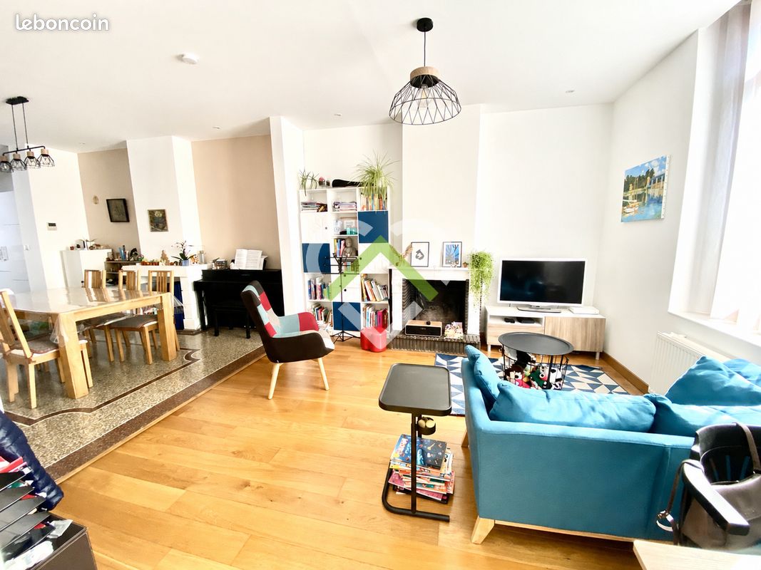 Maison 8 pièces 150 m² · à Villeneuve-d'Ascq · 150 m² · 410 900 €