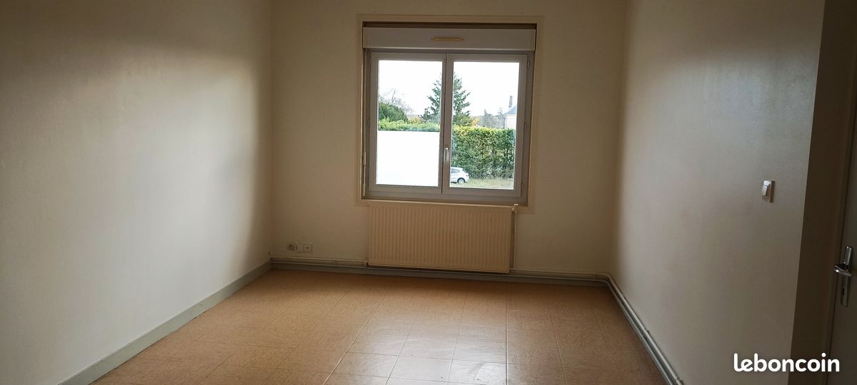 Appartement 4 pièces 65 m² · à Saint-Jean-d'Angély · 65 m² · 620 €/mois
