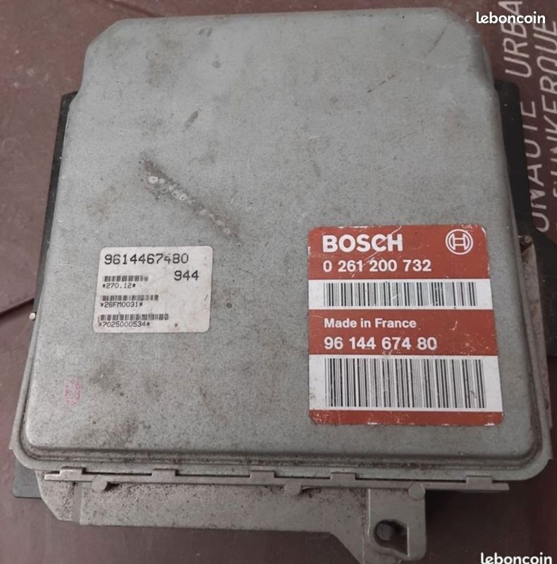 Calculateur Peugeot 405 (image 1)