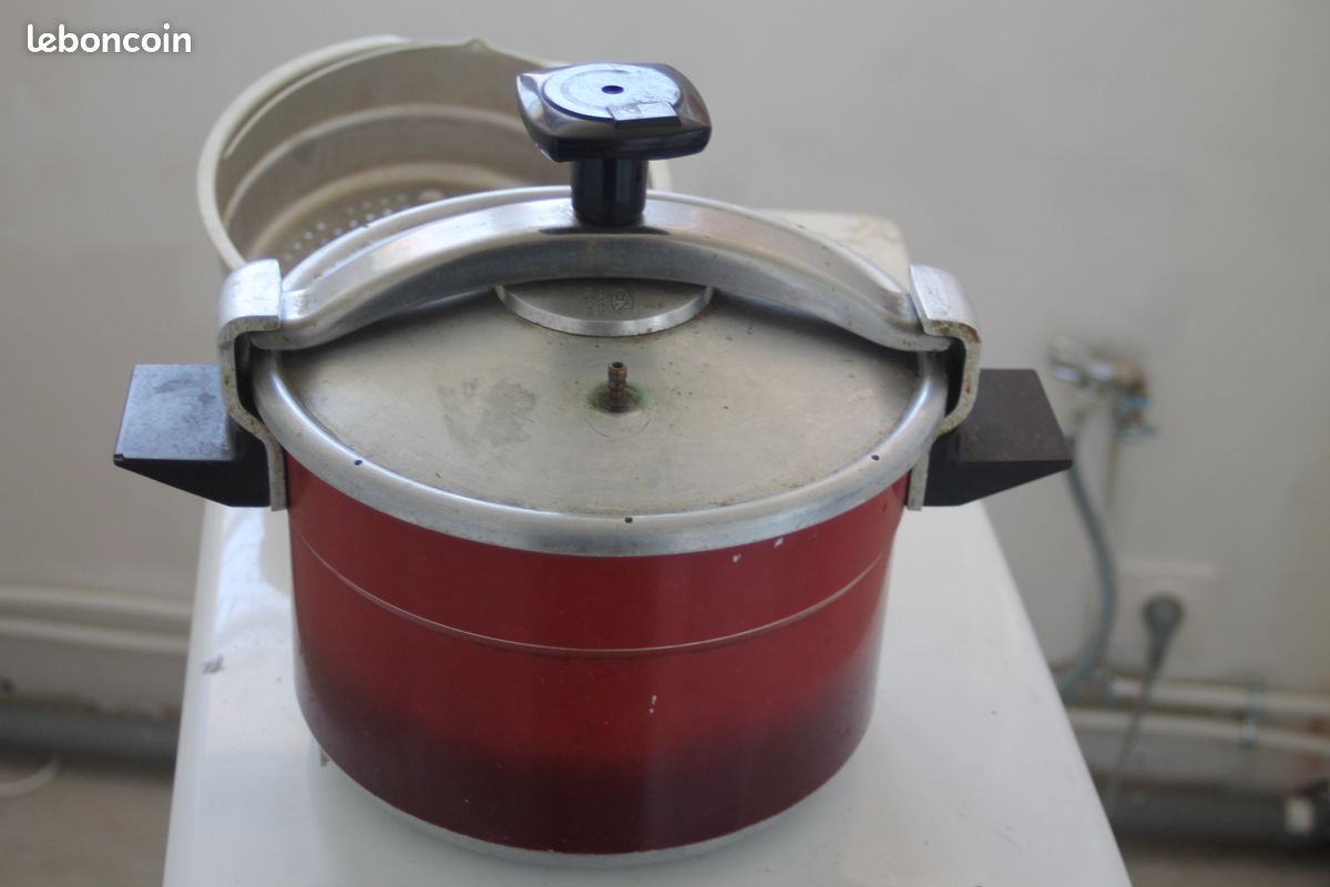 Cocotte Ancienne Le Creuset 24 Cm Aluminium - Ovale, Pour Gaz, Déco Cuisine