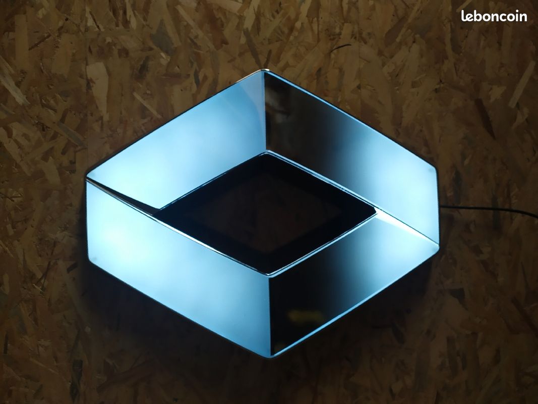 Sigle logo Renault lumineux (image 1)