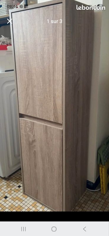 Meuble de rangement en bois effet chêne avec 2 portes- très bonne état (image 1)