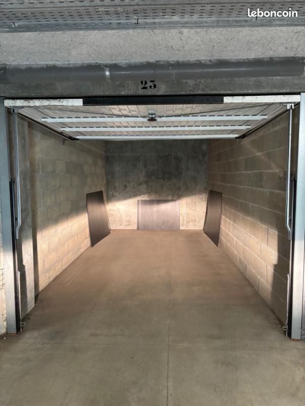 Parking 15 m² · à Dijon · 15 m² · 75 €/mois