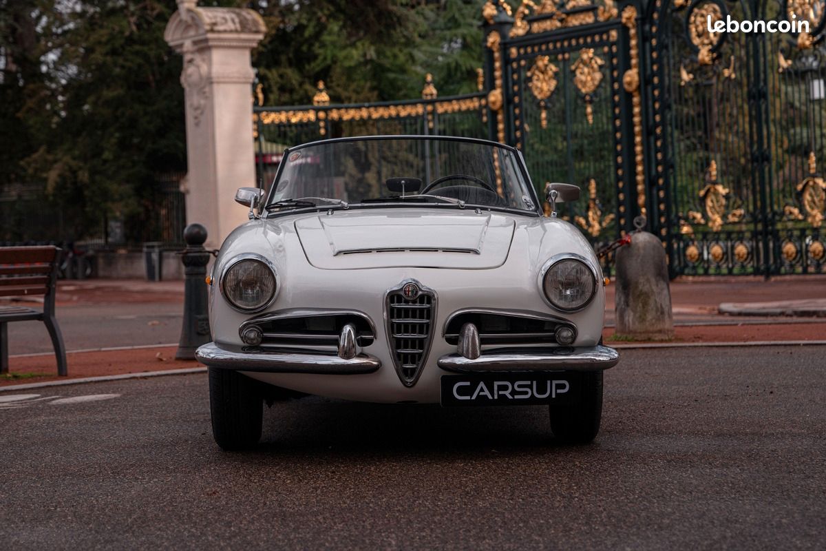 Alfa Romeo Giulia Spider 1600 freins à tambours - Collection - 92cv - bel exemplaire (image 9)