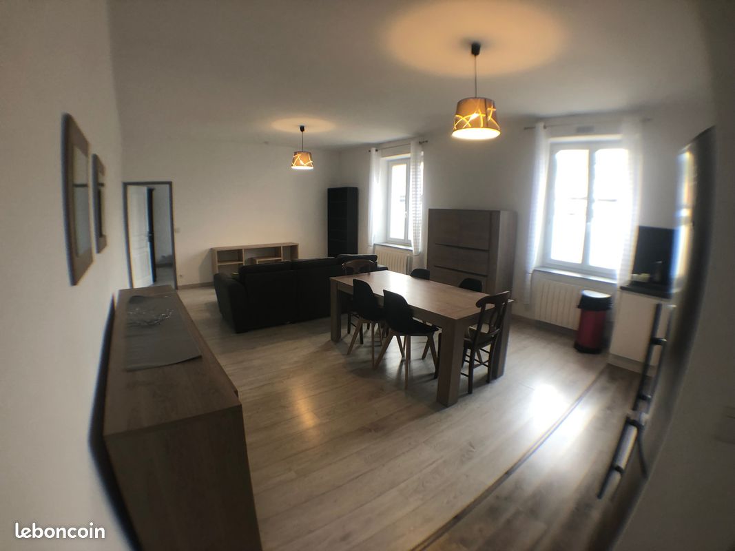 Appartement 2 pièces 64 m² · à Valserhône · 64 m² · 940 €